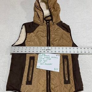 Ci Sono Black/Brown quilted vest with hood and pockets. SKU673 #outdoor